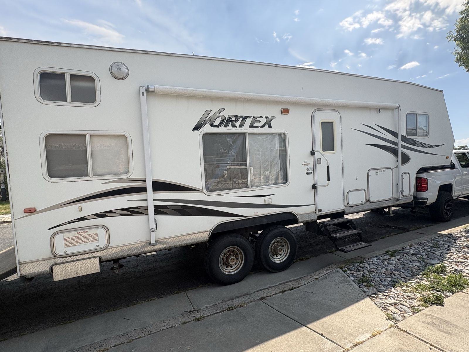 2005 Thor Fifth Wheel (toy hauler)