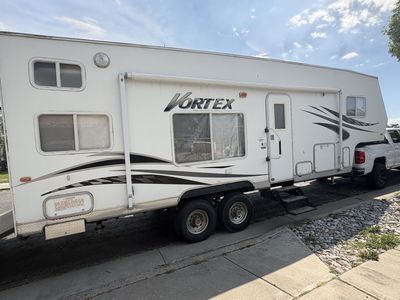 2005 Thor Fifth Wheel (toy hauler)