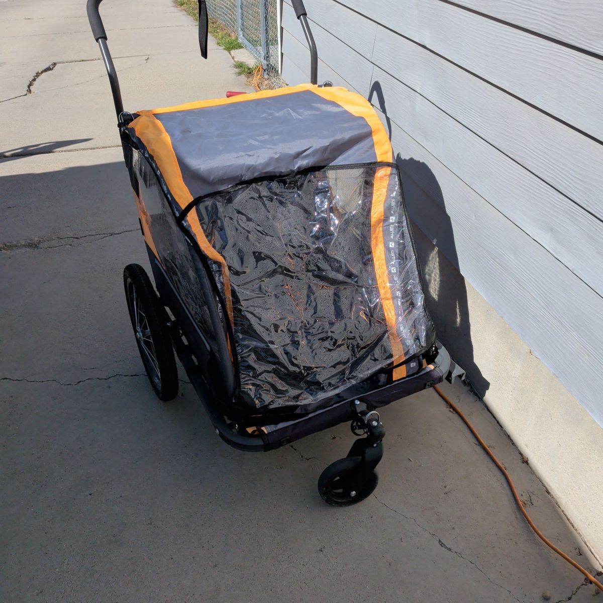 Bike trailer/walking/running stroller
