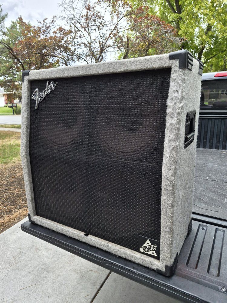 Fender HM4-12A HM 4x12 guitar cabinet 8 ohms. Good Condition!
