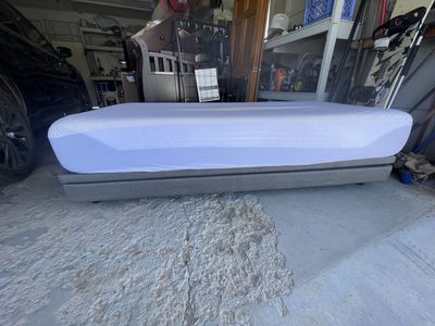 Softide Powered by Ergomotion Adjustable Bed Frame with Mattress (Twin)