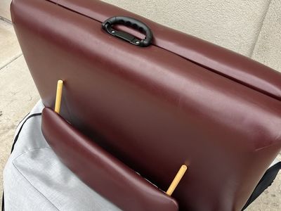 Burgundy Life, Gear, Massage Table, like New