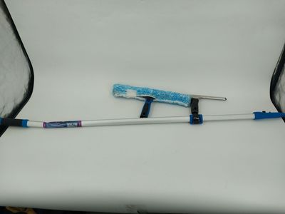 Unger Professional Connect and Clean Total Pro Cleaning Kit, All-in-One Household Window Washing with Streak-Free Results