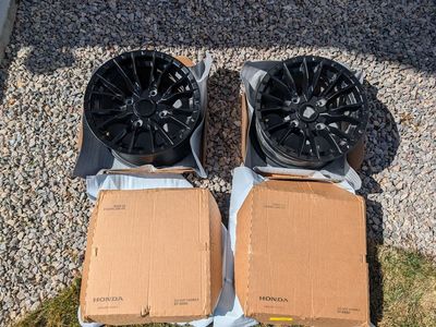 2024 Honda Talon rear stock rims