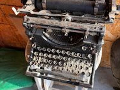 Antique Typewritter