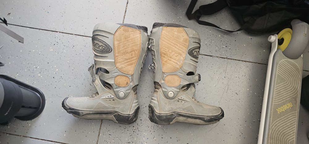 Nice ARC Motorcycle Boots size 8