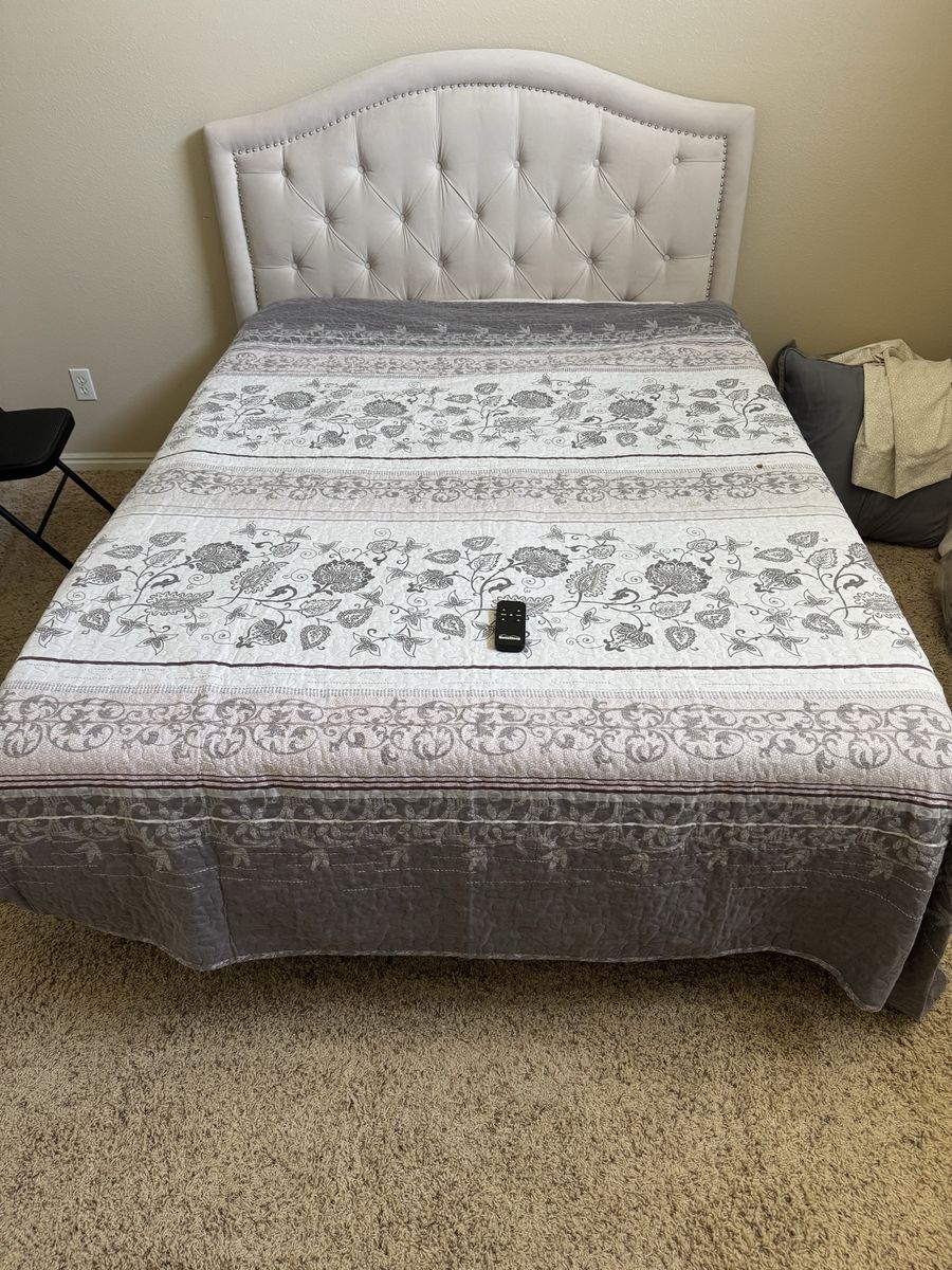 MottoSleep Adjustable Bed Frame with Remote - Queen Size - Head and Foot Incline