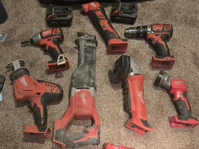 Milwaukee tool set