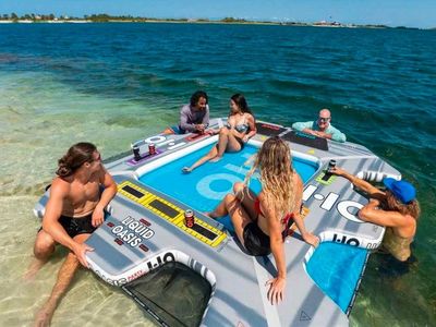 BRAND NEW HO Sports Liquid Oasis 10'x10' Water Mat / Floating Island Lounger – Factory Sealed!