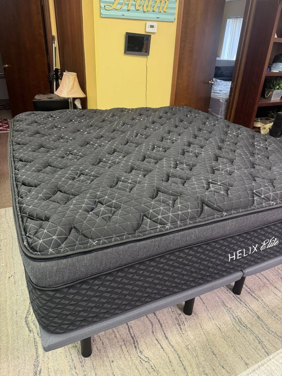 Helix, Elite Sunset, Full, Excellent Condition, Firmness: Plush Soft, LIKE NEW