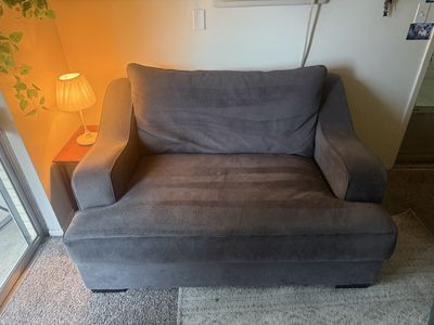 Large Love seat
