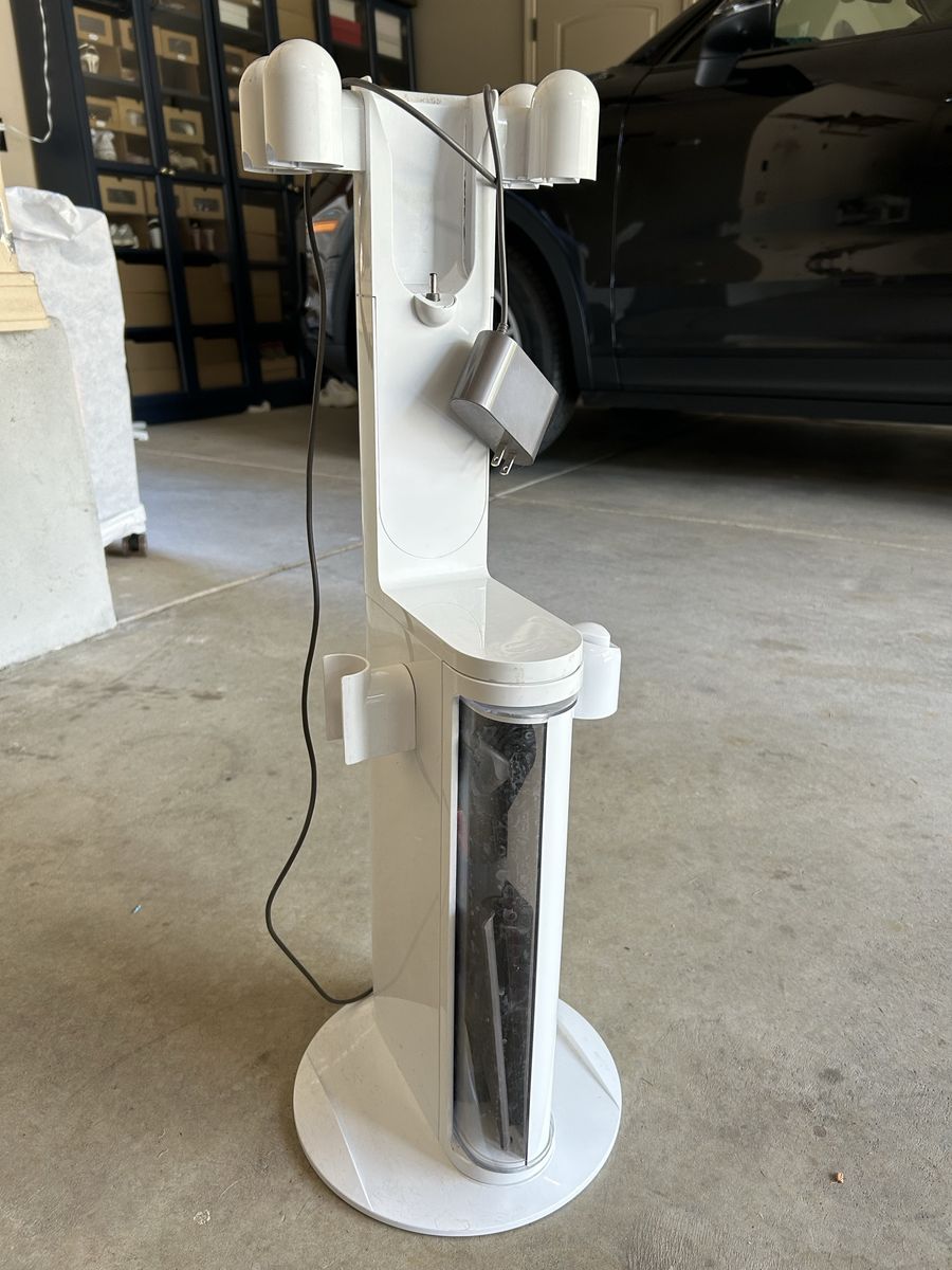 Universal Dyson Vacuum Charging & Storage Stand