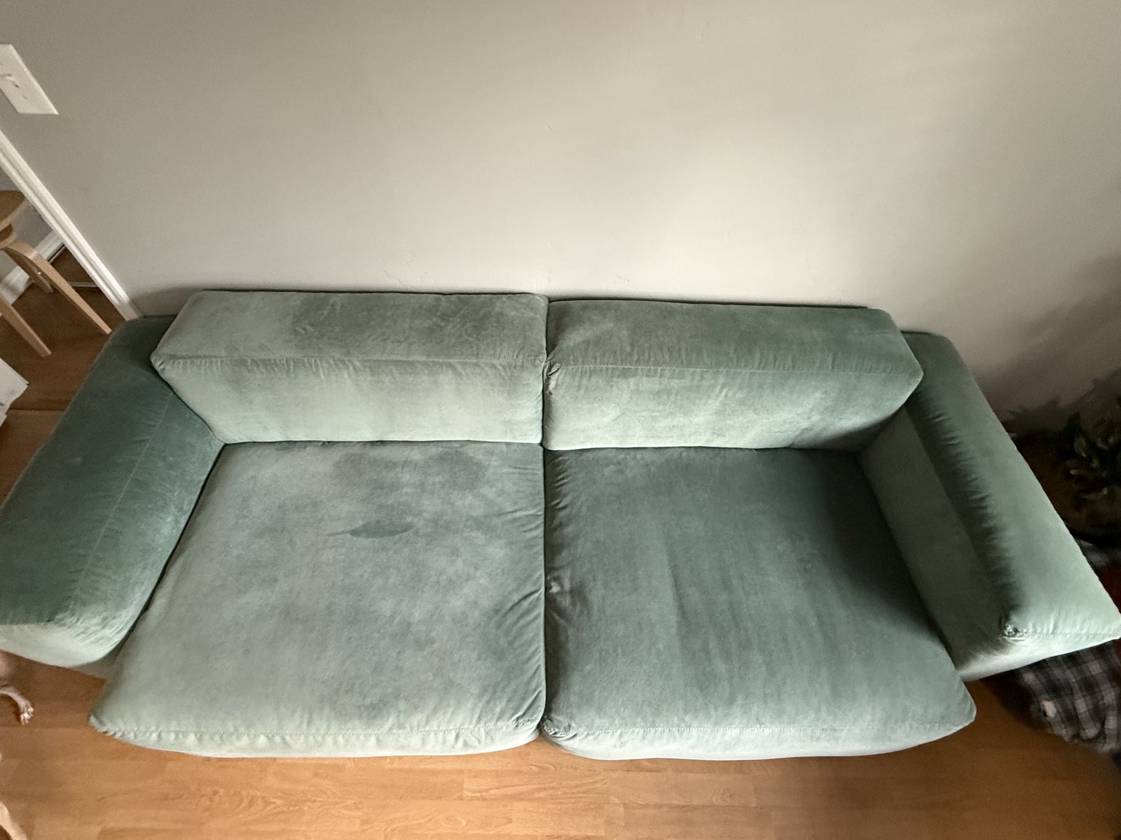 Main image 4