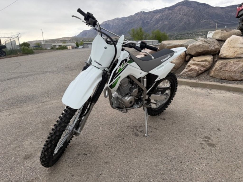 2026 Kawasaki KLX®140R F
