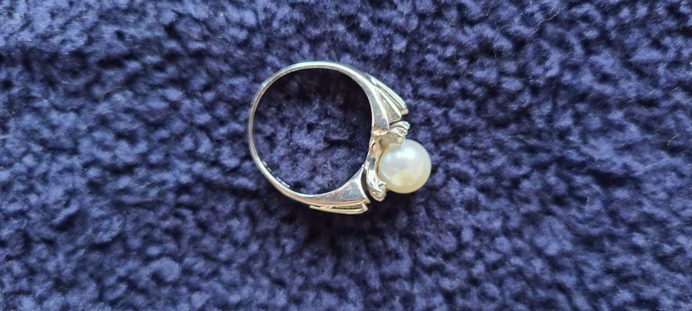 Cultured Pearl Ring
