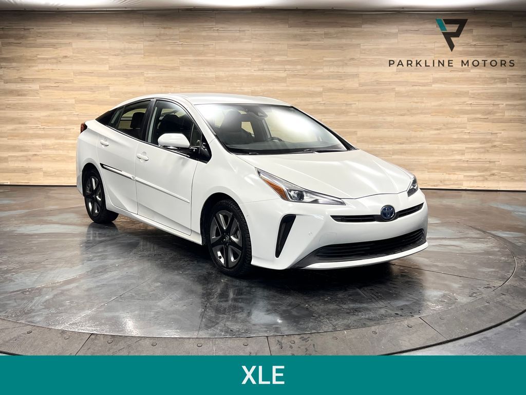 2019 Toyota Prius XLE