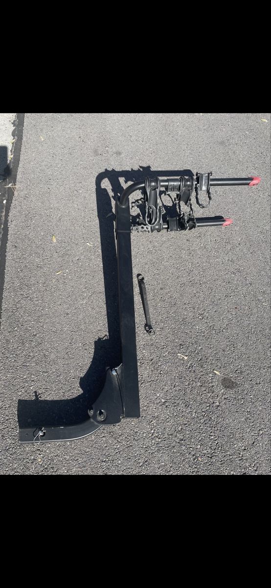 Yakima Hitch-mounted Hanging-style 4 Bike Rack