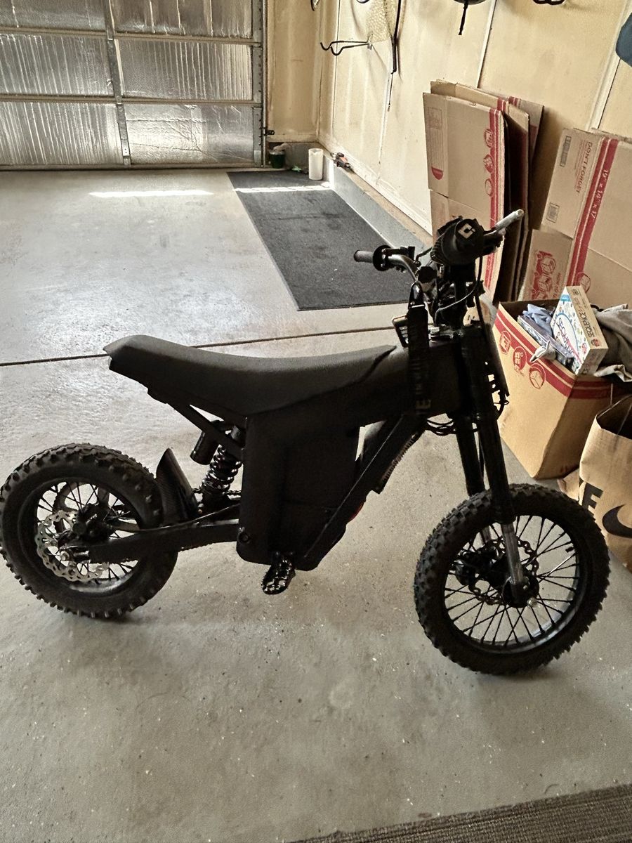 TUTTIO Soleil 01 Electric Dirt Bike | 3000W | 2 Batteries Included | Upgraded Suspension
