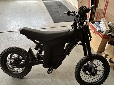 TUTTIO Soleil 01 Electric Dirt Bike | 3000W | 2 Batteries Included | Upgraded Suspension