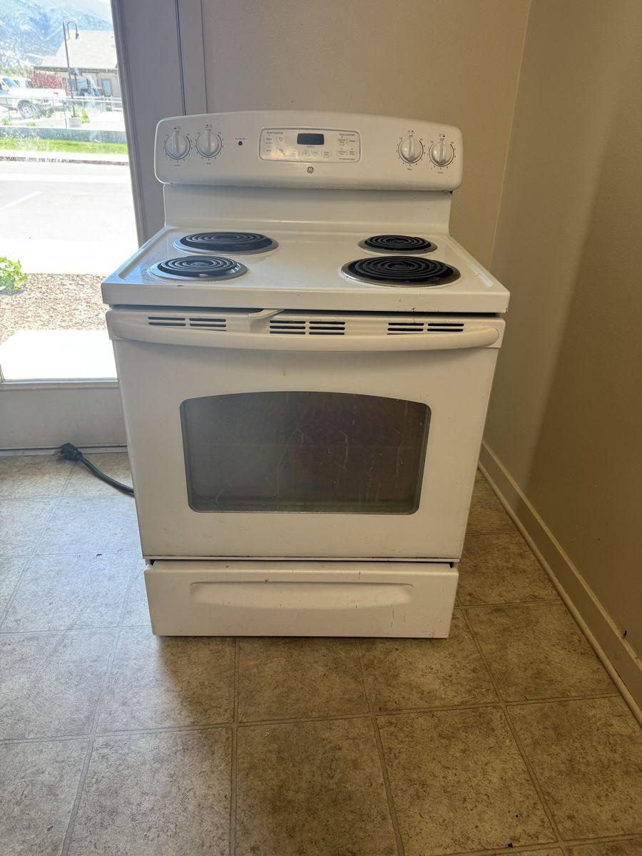 GE Stove