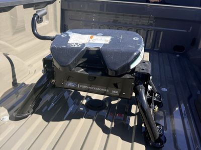 Brand new f450 35k pound 5th wheel hitch