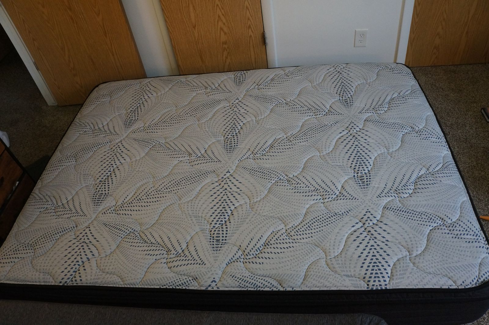 Sleepy's by Sealy Queen Mattress