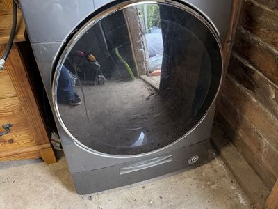 Front load Whirlpool washer