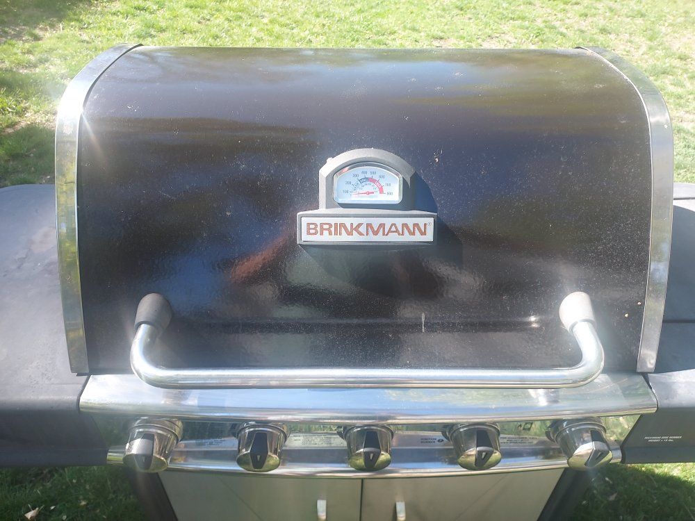 Brinkmann 5 Burner Gas Grill/ Propane -Works!  -Model 810-9250-S