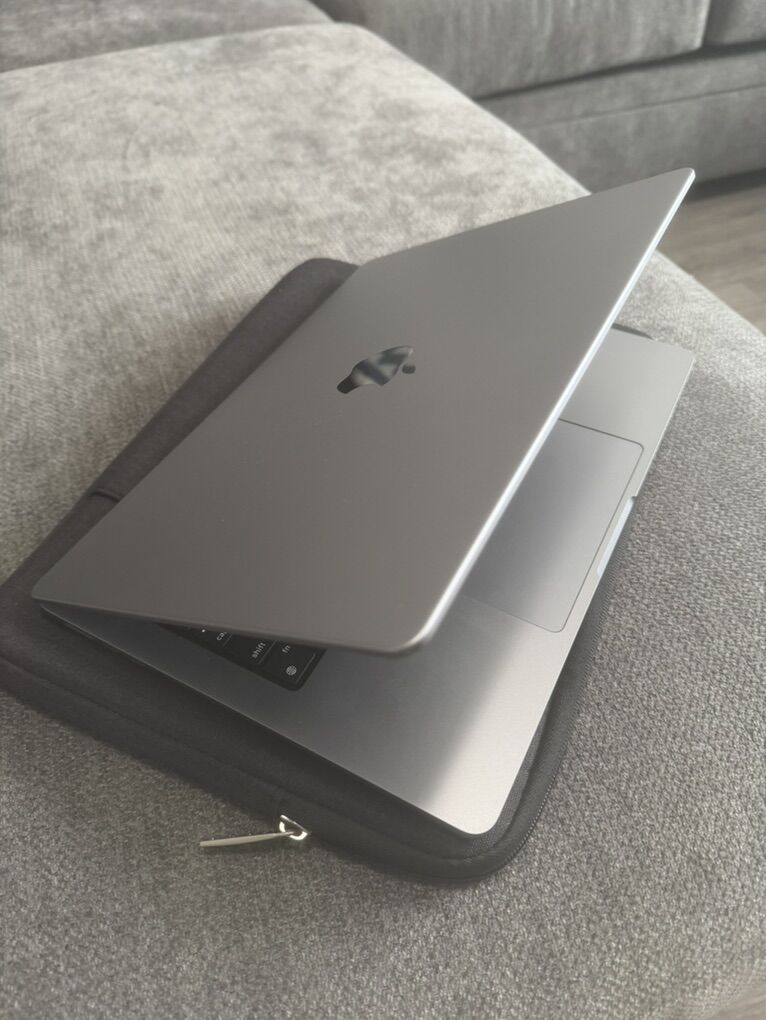 Macbook Pro M1 Pro 2021 14 Inch