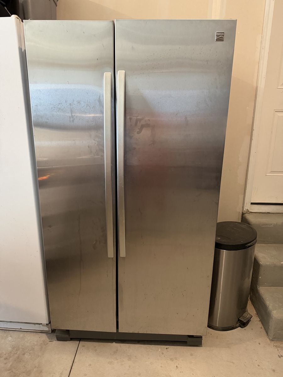 Kenmore Side by Side Cold Spot Fridge