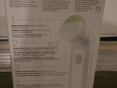 New! CLINIQUE SONIC SYSTEM