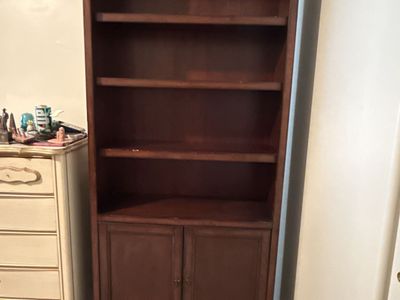 Bookshelf With Bottom Cabinet