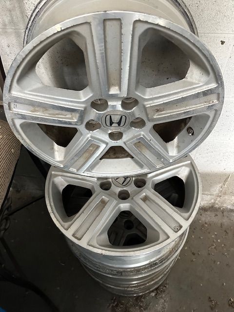 Set of 4 Honda 19-inch Alloy Wheels - $400