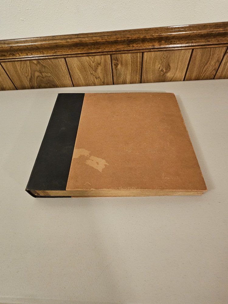 Main image 4