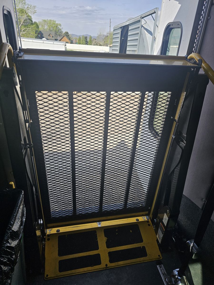 WHEELCHAIR POWER LIFT