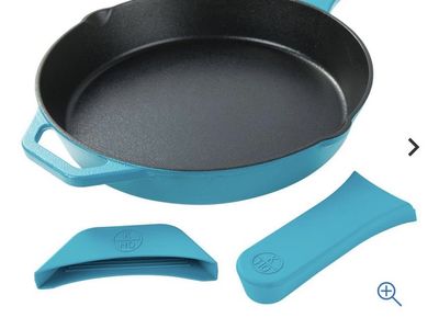 Kitchen HQ Nonstick Cast Iron 12" Skillet. New RED