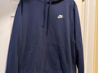 Nike Navy Blue Pullover Hoodie Sweatshirt with White Swoosh Logo - Men's Size L