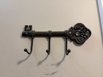 Key hanger