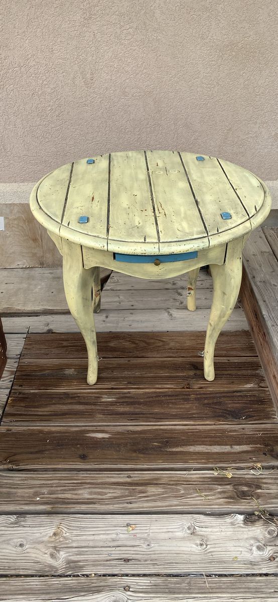 Free table