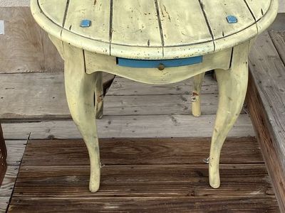 Free table