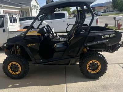 Can-am commander 2012