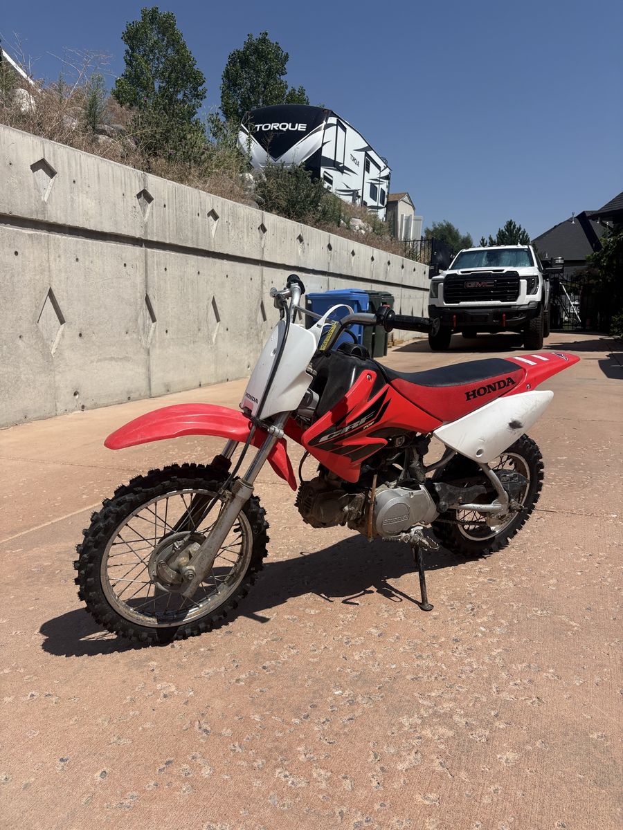 Honda CRF70F Dirt Bike