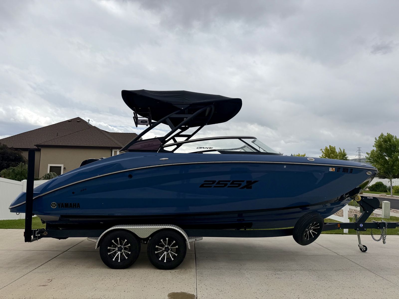 2023 Yamaha 255xd (Title in hand)