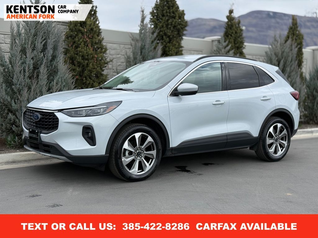 2025 Ford Escape Platinum