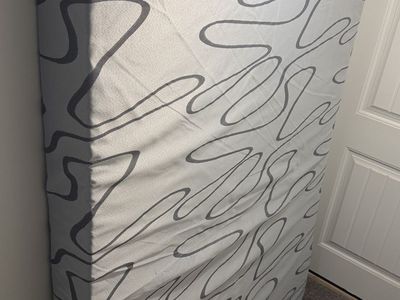 Like new Full Mattress