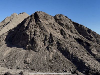 Premium Screened Mountain Topsoil $33 A Yard