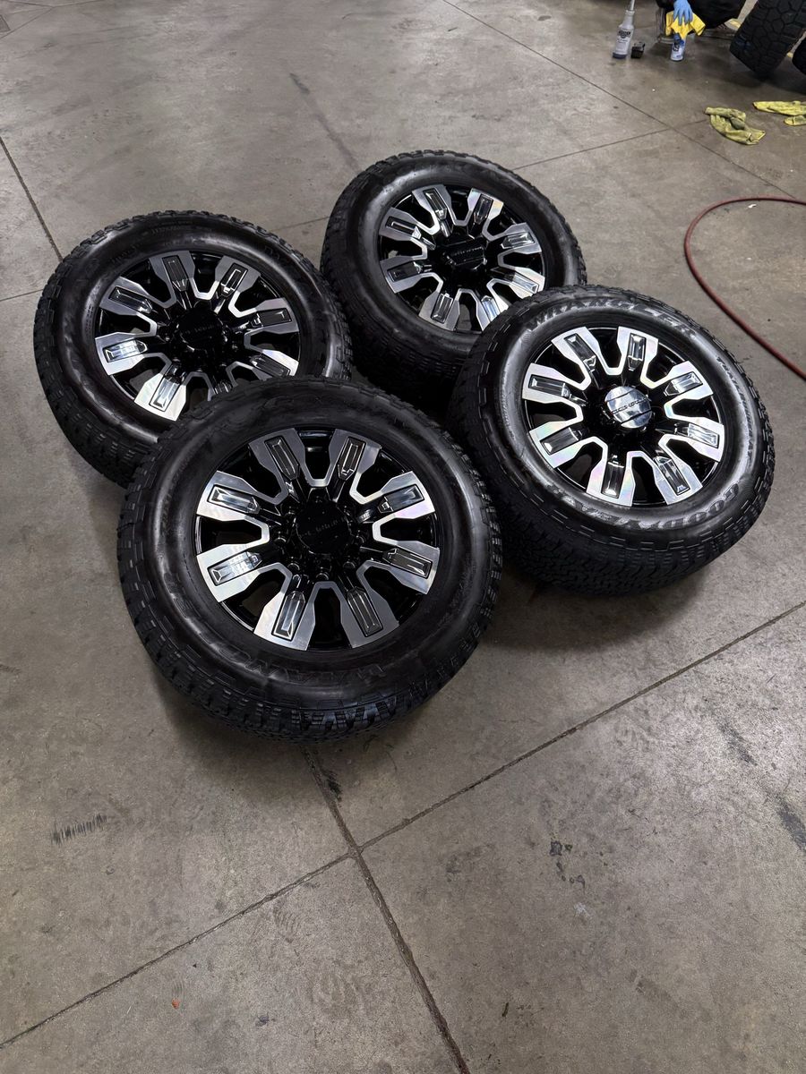 BRAND NEW 2026 Gmc 3500 20in Wheels/ 275/65/20