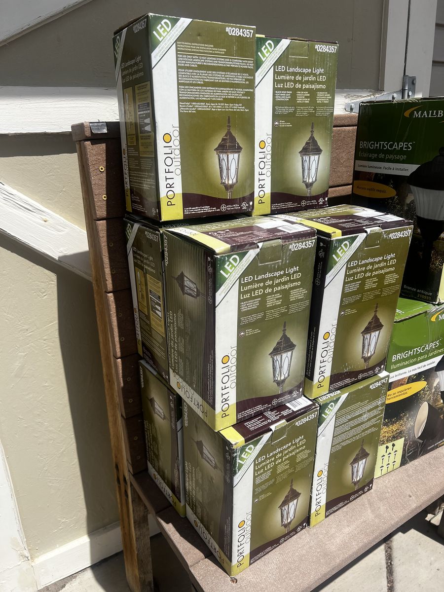 New in Box  Outdoor LED Landscape Lights & Malibu Brightscapes Landscape Lighting -