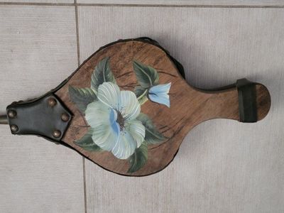 Antique Vintage Handcrafted
Bellows Made With Woo