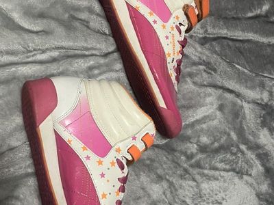 Size7 Vintage 1980s Reebok Freestyle Hi Sneakers